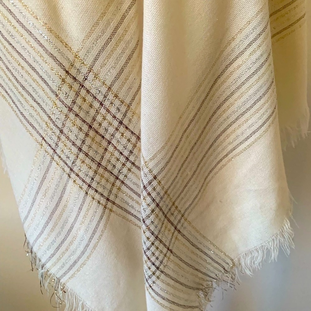 Scarf - Picture 5 of 8